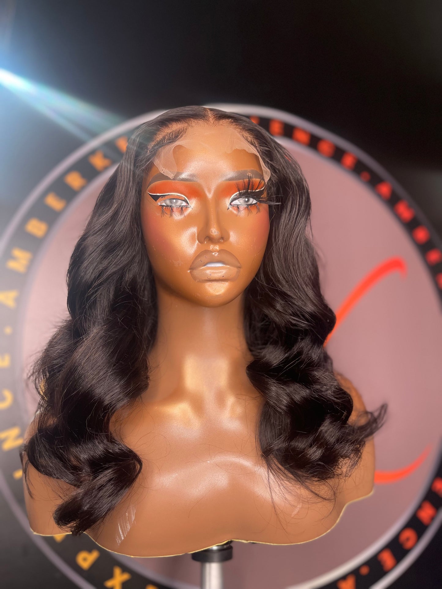 “Working girl” wig unit